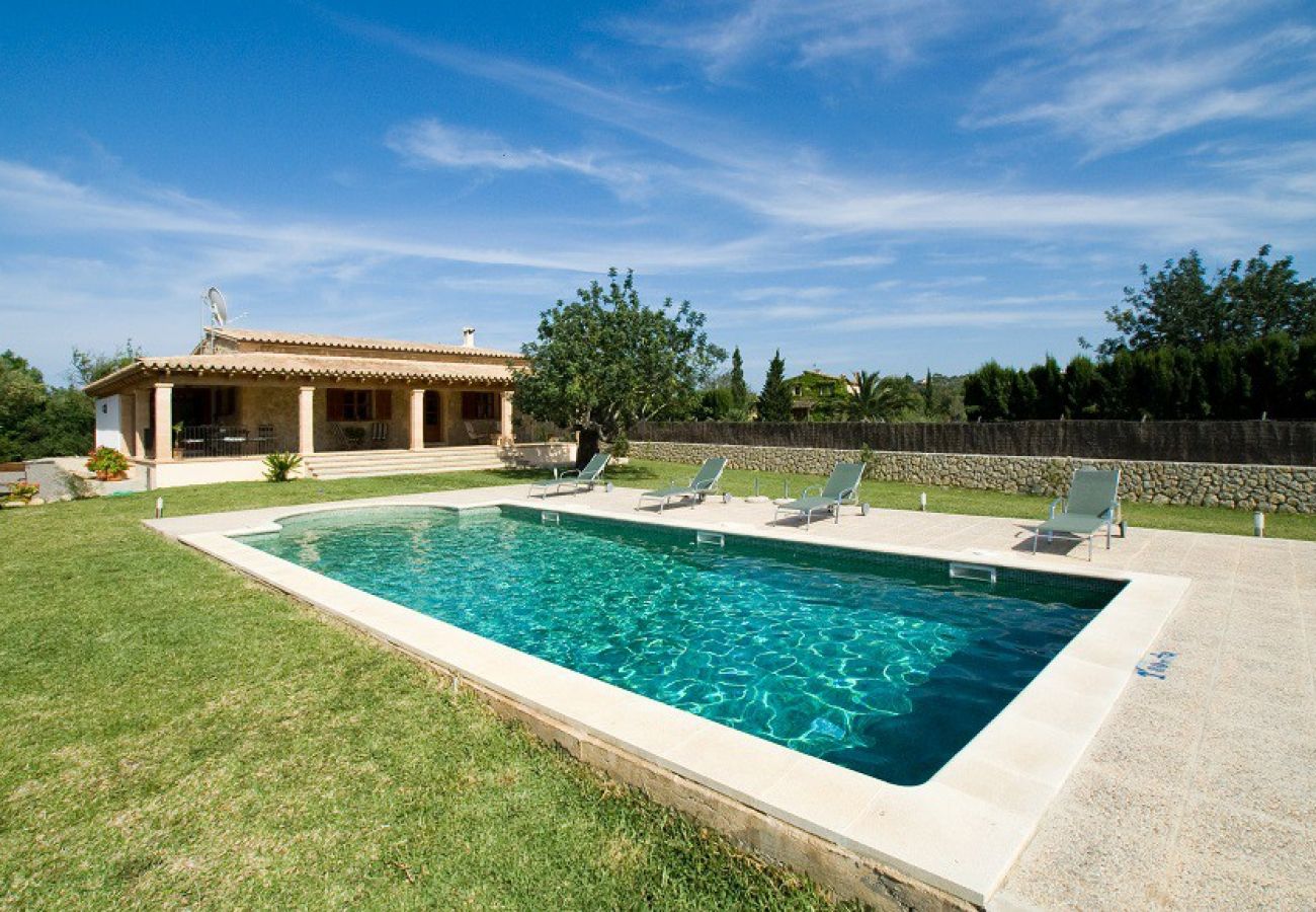 Villa in Pollensa -  Elegant Villa - only 1.5km to Pollensa town!