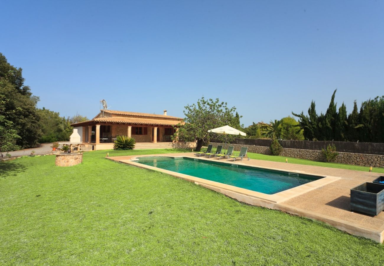 Villa in Pollensa -  Elegant Villa - only 1.5km to Pollensa town!