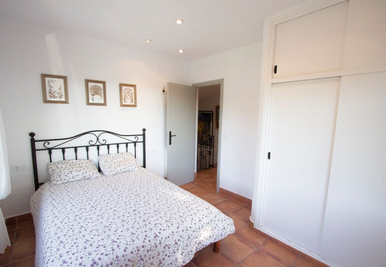 Villa in Sant Cebrià de Vallalta - Sophisticated elegance and views close to BCN!