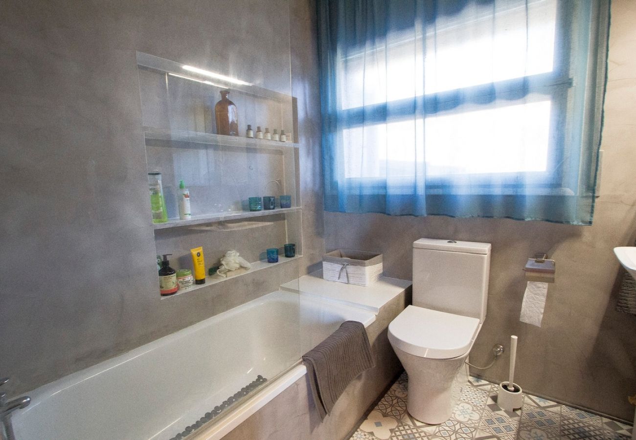 Villa in Sant Cebrià de Vallalta - Sophisticated elegance and views close to BCN!