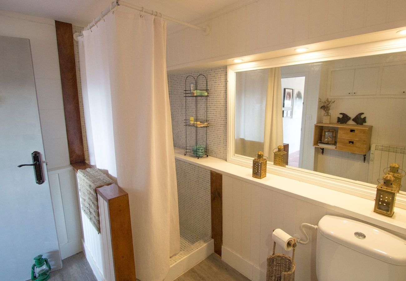 Villa in Sant Cebrià de Vallalta - Sophisticated elegance and views close to BCN!