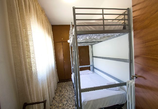 Villa in Castellar del Vallés - Mountain Escape w/ stunning views 40 km to Barna! Villa in Castellar del Vallés - Mountain Escape w/ stunning views 40 km to Barna!