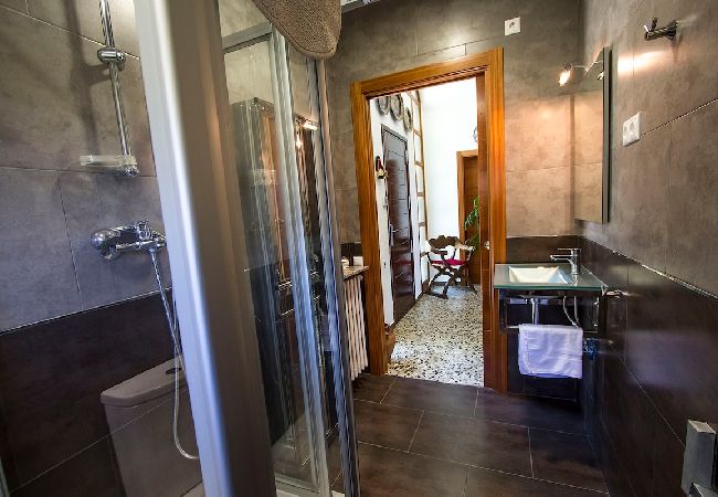 Villa in Castellar del Vallés - Mountain Escape w/ stunning views 40 km to Barna! Villa in Castellar del Vallés - Mountain Escape w/ stunning views 40 km to Barna!