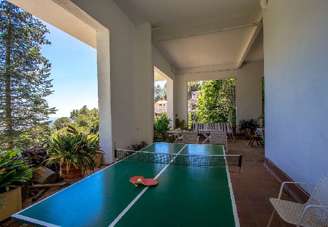 Villa in Castellar del Vallés - Mountain Escape w/ stunning views 40 km to Barna! Villa in Castellar del Vallés - Mountain Escape w/ stunning views 40 km to Barna!