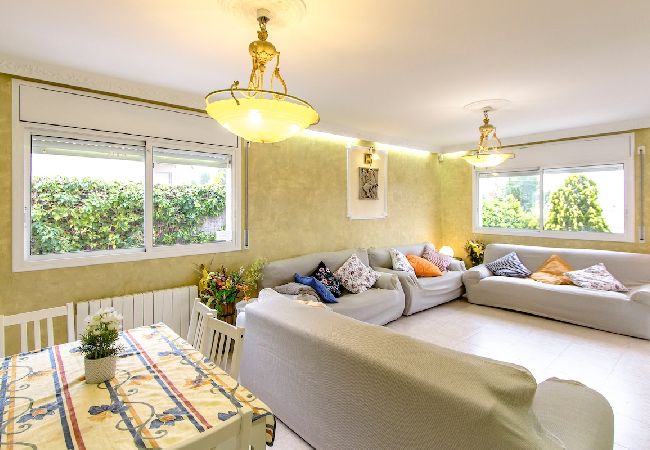 Villa in Cunit -  Costa Dorada Paradise, 2 km from beach! Villa in Cunit -  Costa Dorada Paradise, 2 km from beach!