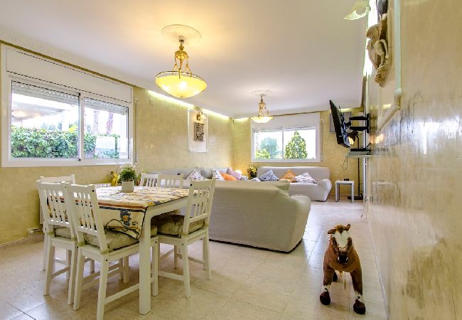 Villa in Cunit -  Costa Dorada Paradise, 2 km from beach! Villa in Cunit -  Costa Dorada Paradise, 2 km from beach!