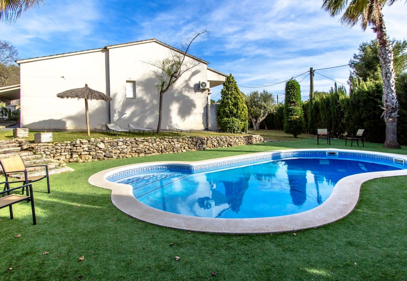 Villa in Cunit -  Costa Dorada Paradise, 2 km from beach!