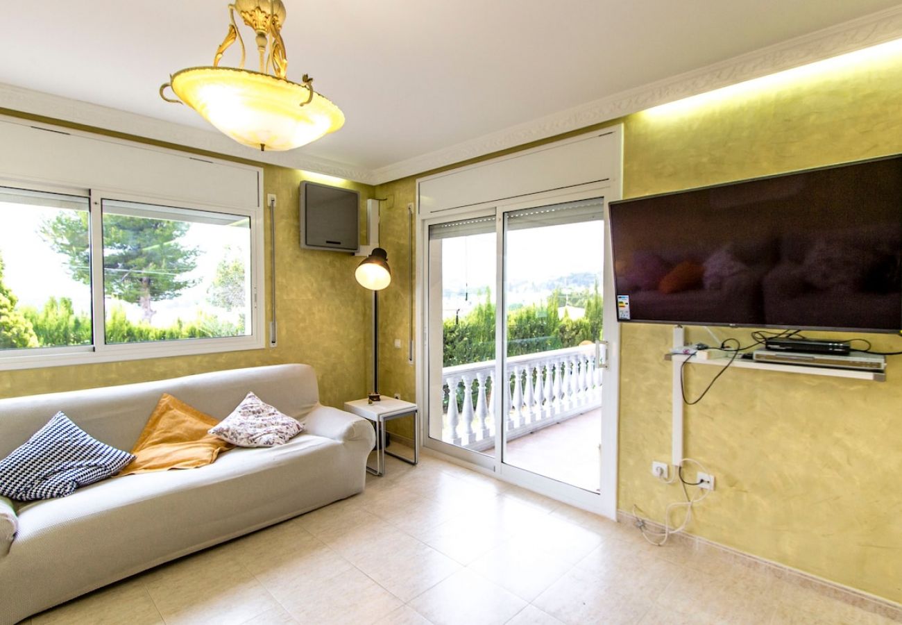 Villa in Cunit -  Costa Dorada Paradise, 2 km from beach!
