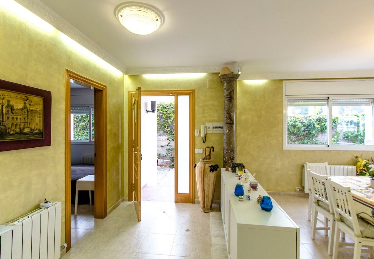 Villa in Cunit -  Costa Dorada Paradise, 2 km from beach!