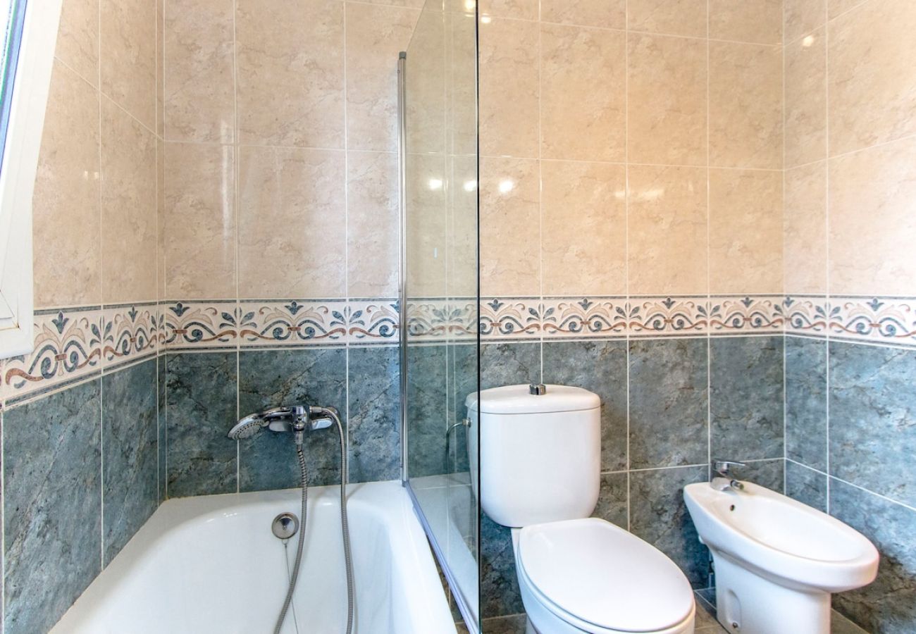 Villa in Cunit -  Costa Dorada Paradise, 2 km from beach!
