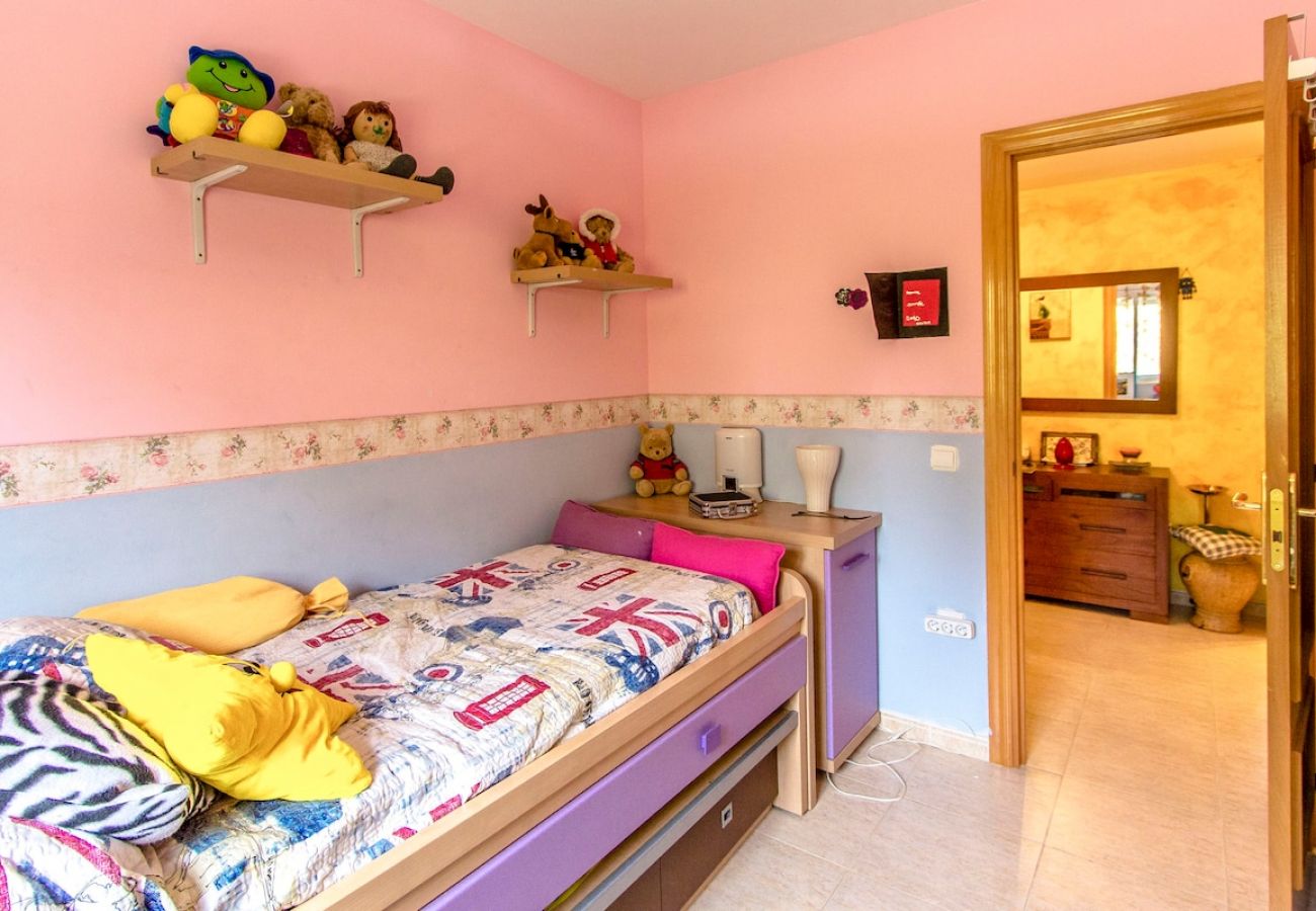 Villa in Cunit -  Costa Dorada Paradise, 2 km from beach!