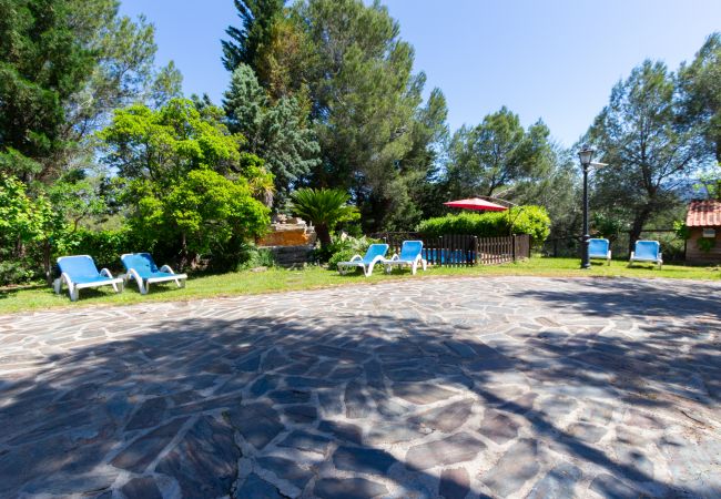 Villa in Vacarisses - Peaceful Perfection - only 30km from Barcelona! Villa in Vacarisses - Peaceful Perfection - only 30km from Barcelona!