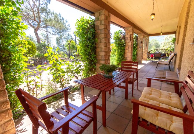 Villa in Vacarisses - Peaceful Perfection - only 30km from Barcelona! Villa in Vacarisses - Peaceful Perfection - only 30km from Barcelona!