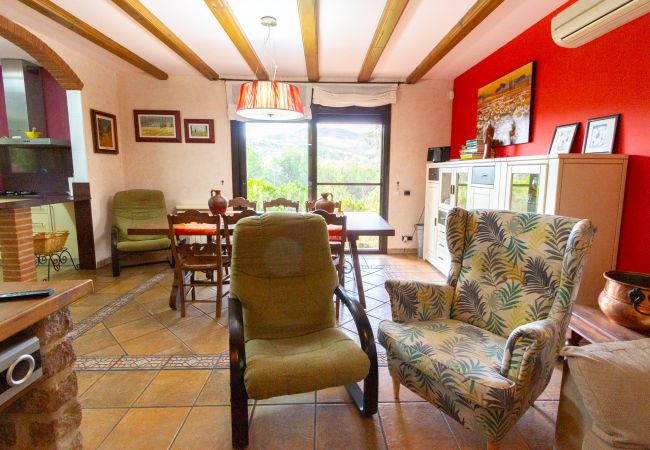 Villa in Vacarisses - Peaceful Perfection - only 30km from Barcelona! Villa in Vacarisses - Peaceful Perfection - only 30km from Barcelona!