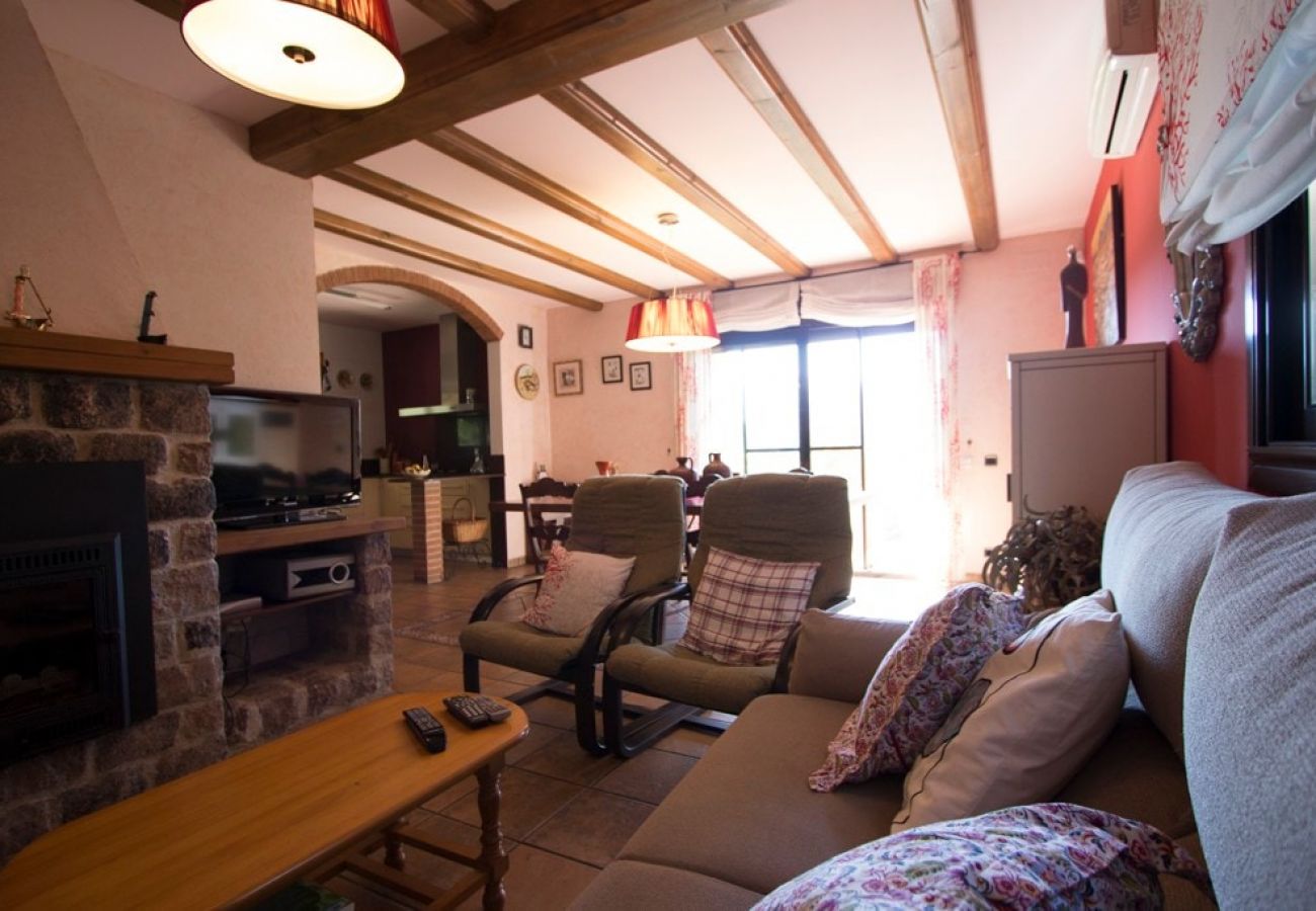 Villa in Vacarisses - Peaceful Perfection - only 30km from Barcelona!