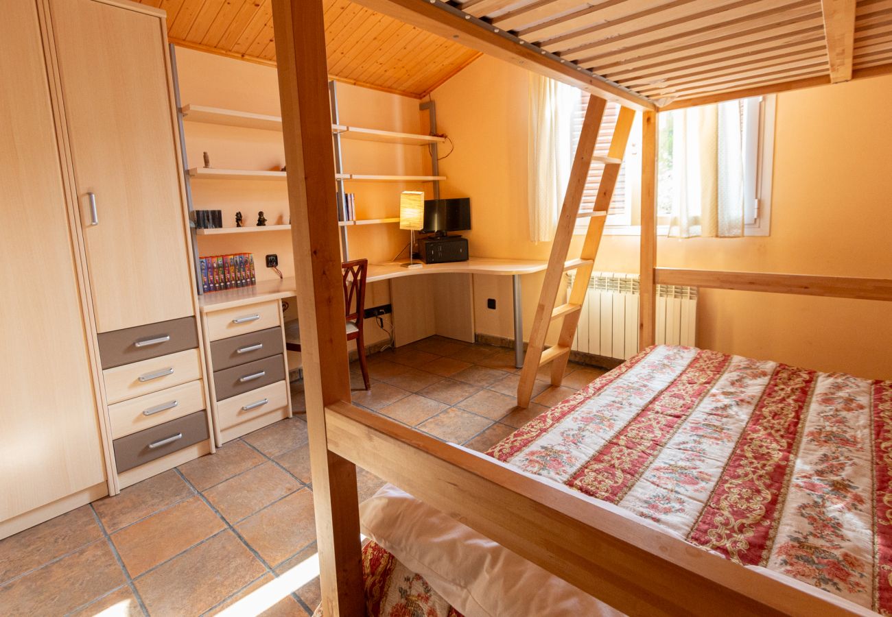 Villa in Vacarisses - Peaceful Perfection - only 30km from Barcelona!