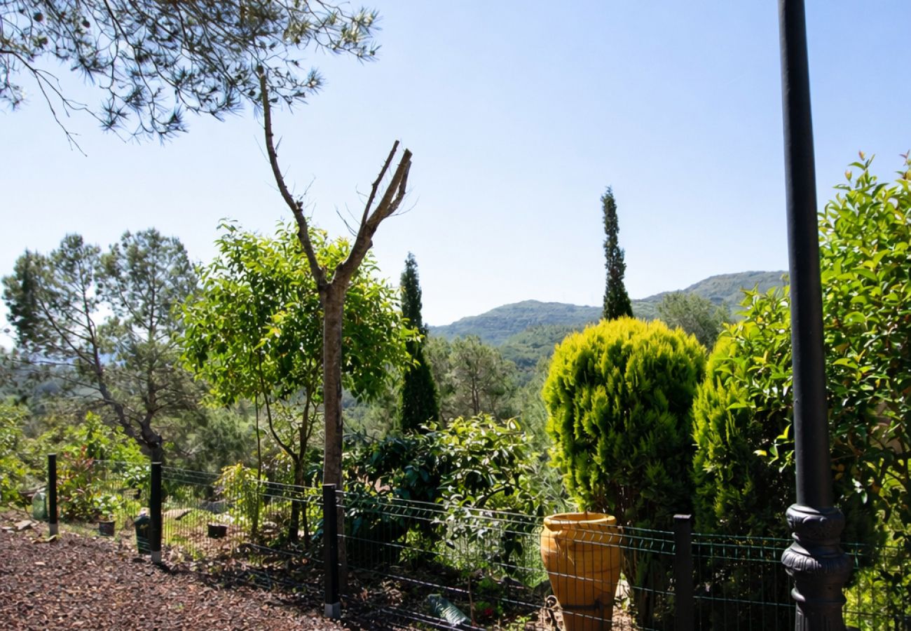 Villa in Vacarisses - Peaceful Perfection - only 30km from Barcelona!