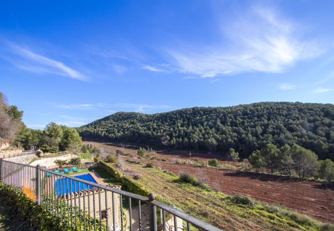Villa in Puigpelat - Sublime seclusion in Catalonia wine Region! Villa in Puigpelat - Sublime seclusion in Catalonia wine Region!