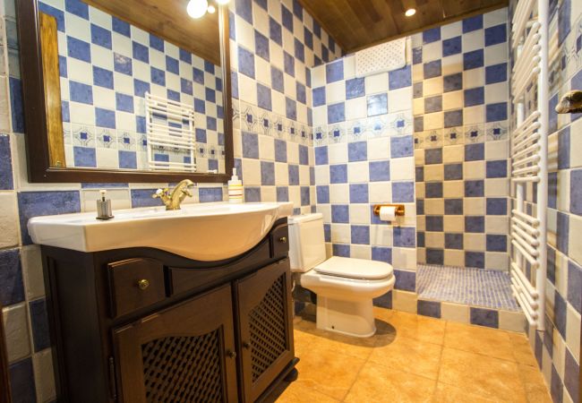 Villa in Puigpelat - Sublime seclusion in Catalonia wine Region! Villa in Puigpelat - Sublime seclusion in Catalonia wine Region!