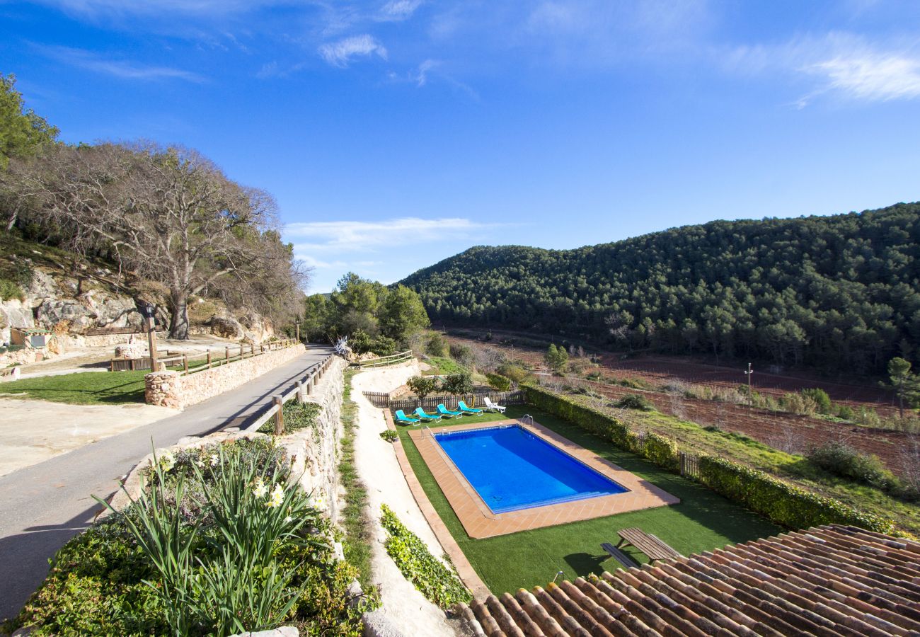 Villa in Puigpelat - Sublime seclusion in Catalonia wine Region!