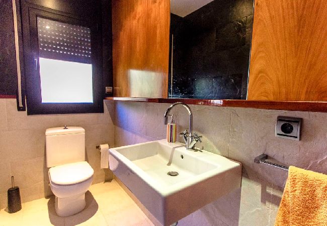 Villa in Caldes De Montbui - Stunning modern villa - just half hour to Barcelona! Villa in Caldes De Montbui - Stunning modern villa - just half hour to Barcelona!