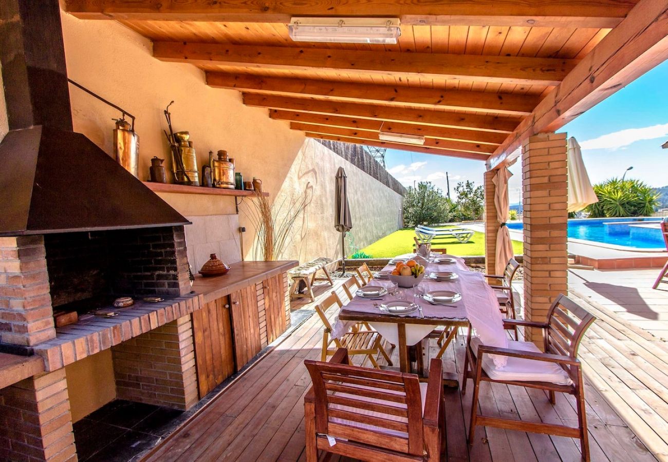 Villa in Caldes De Montbui - Stunning modern villa - just half hour to Barcelona!