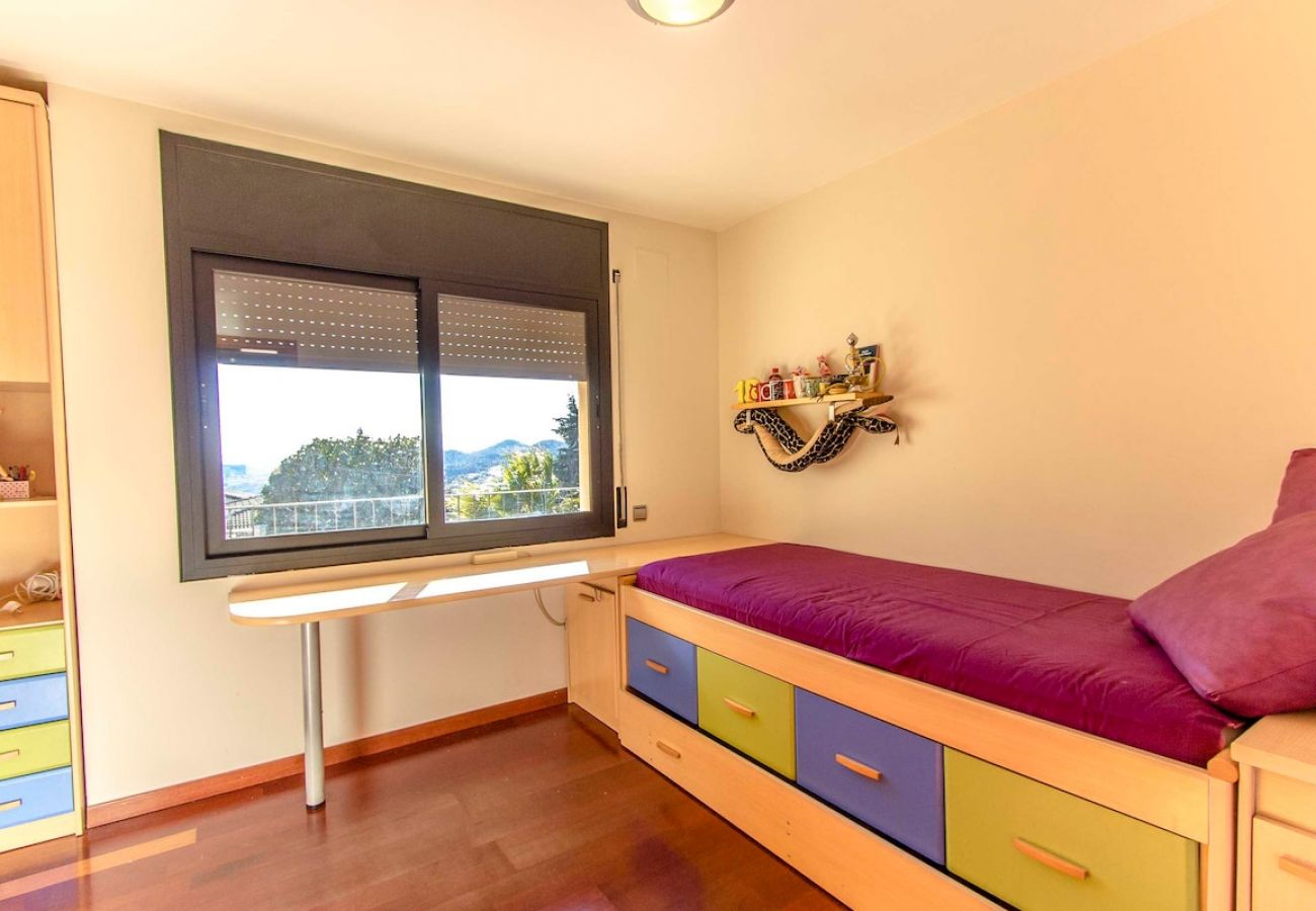 Villa in Caldes De Montbui - Stunning modern villa - just half hour to Barcelona!