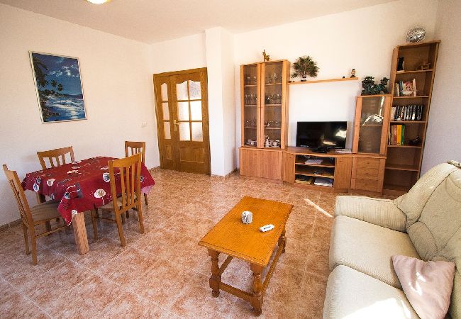 Villa in Lloret de Mar - Lovely Lazy days in Lloret de Mar w/ private pool! Villa in Lloret de Mar - Lovely Lazy days in Lloret de Mar w/ private pool!