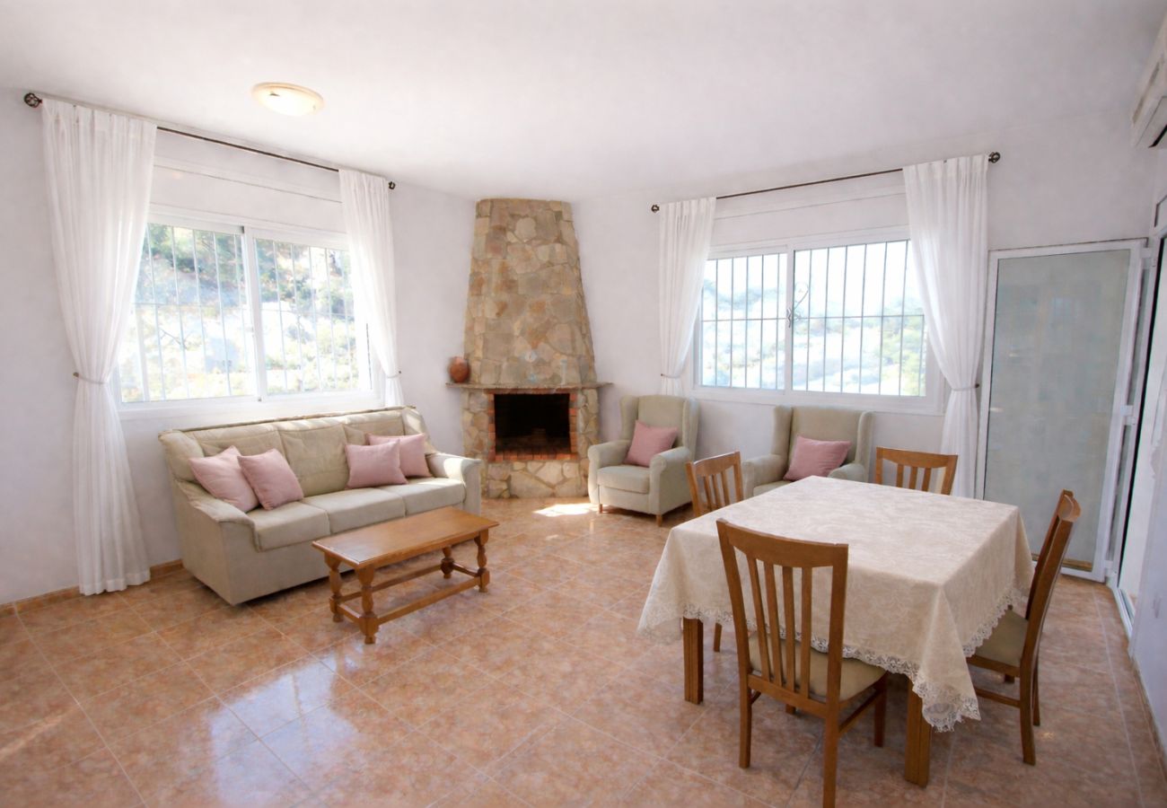 Villa in Lloret de Mar - Lovely Lazy days in Lloret de Mar w/ private pool!