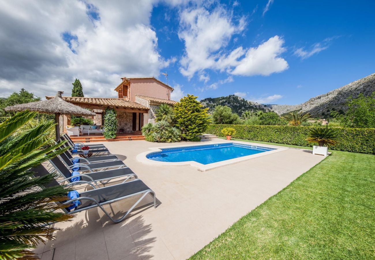 Villa in Palma de Mallorca - Stunning Villa Near Pollensa and Beach