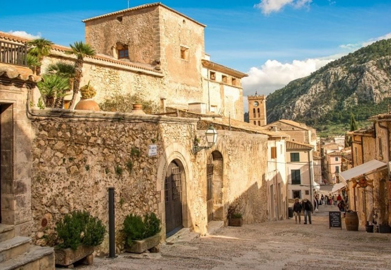 Villa in Palma de Mallorca - Incredible villa only 5 min to town of Pollensa!