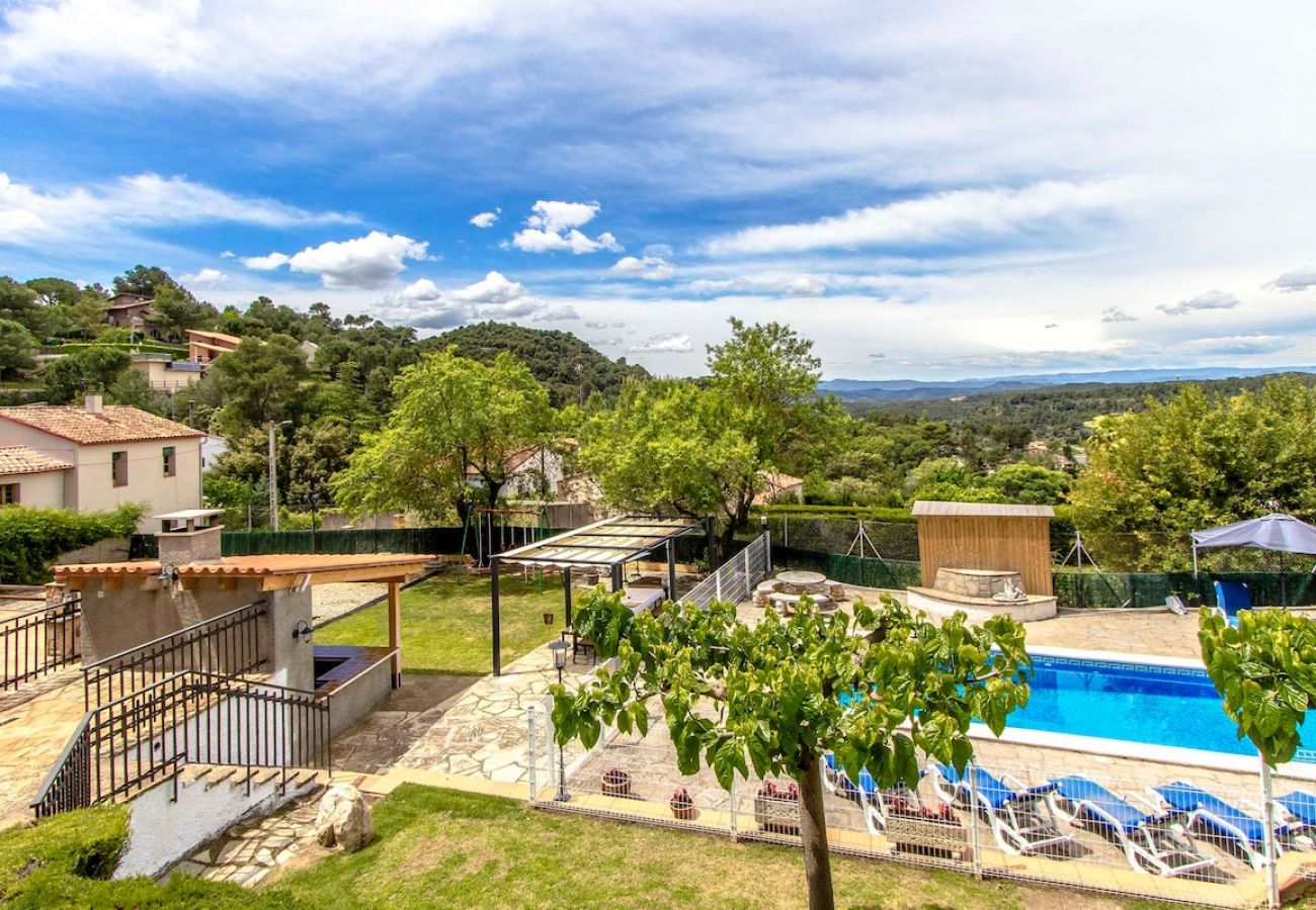 Villa in Rellinars - Divine and Delightful in Barcelona countryside