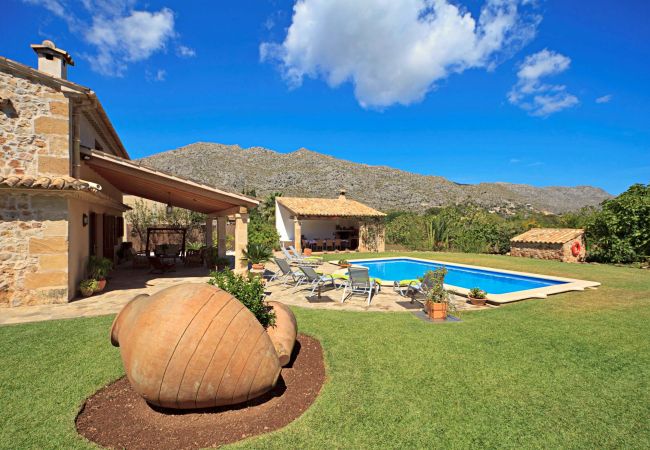 Villa in Palma de Mallorca - Pollensa retreat, walk to Old Town and 6km to beach! 