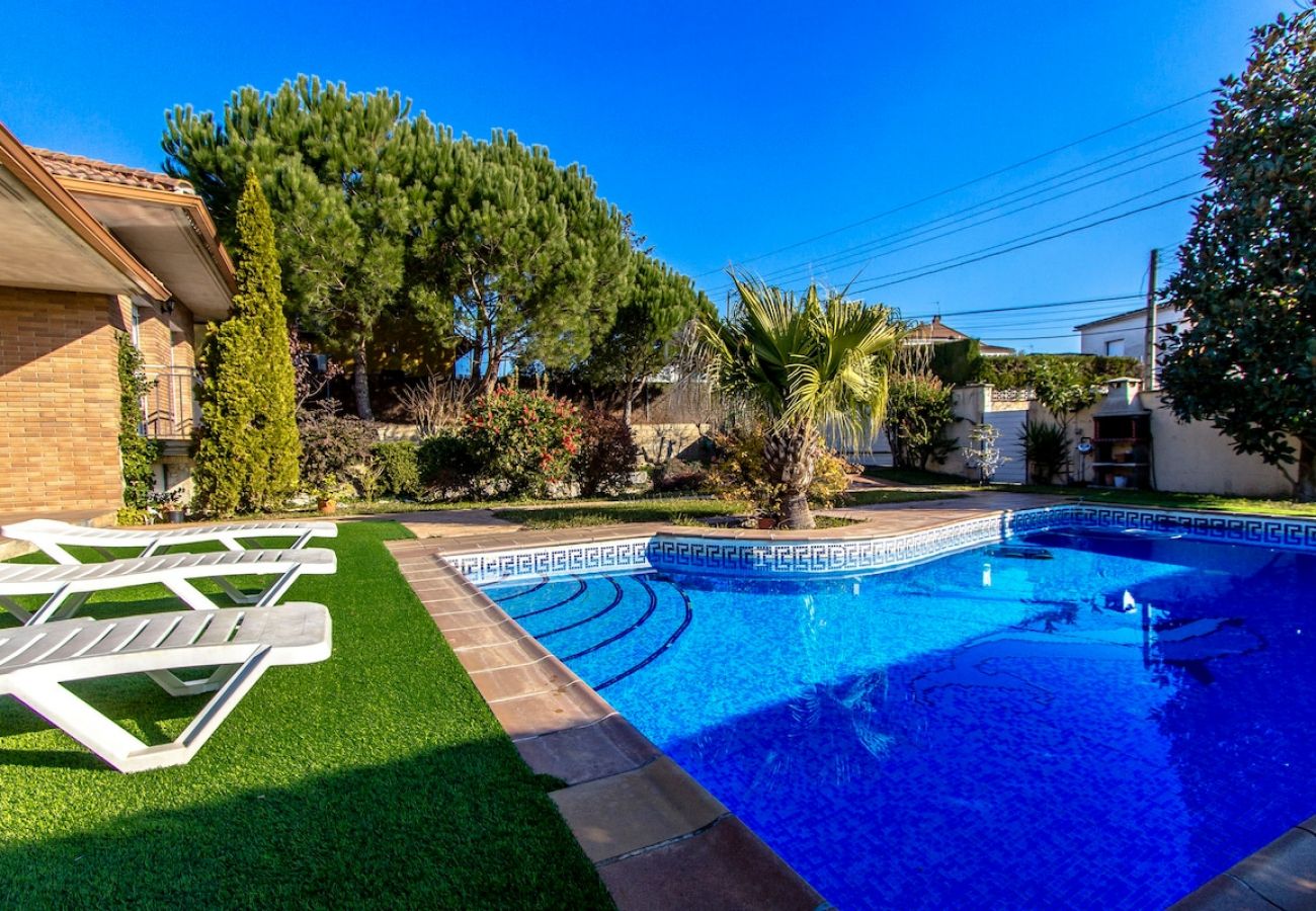 Villa in Sils - Nature, beach and fun in Costa Brava!