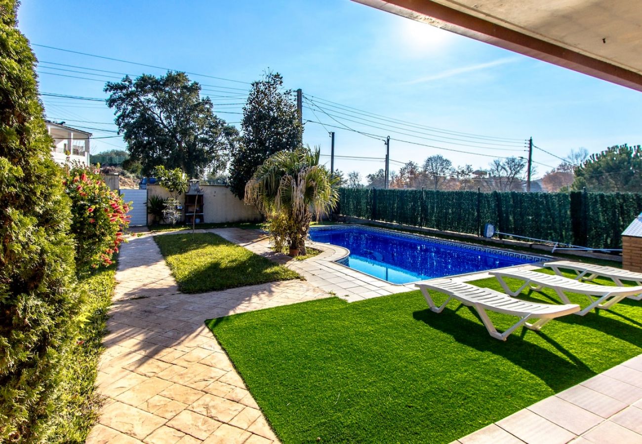 Villa in Sils - Nature, beach and fun in Costa Brava!