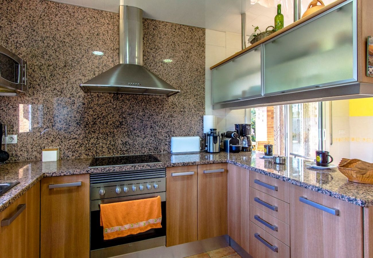 Villa in Sils - Nature, beach and fun in Costa Brava!