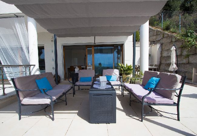 Villa in Sant Cebrià de Vallalta - Modern Mestral - a few km to the beach! Villa in Sant Cebrià de Vallalta - Modern Mestral - a few km to the beach!
