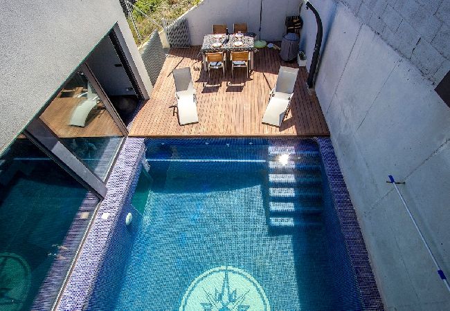 Villa in Castellet i la Gornal - Modern Hilltop Haven w/ private pool 7km to beach! Villa in Castellet i la Gornal - Modern Hilltop Haven w/ private pool 7km to beach!