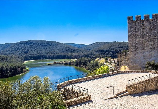 Villa in Castellet i la Gornal - Modern Hilltop Haven w/ private pool 7km to beach! Villa in Castellet i la Gornal - Modern Hilltop Haven w/ private pool 7km to beach!