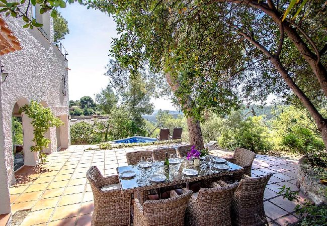 Villa in Pallejà - Majestic Villa and Views - 30km to Barcelona