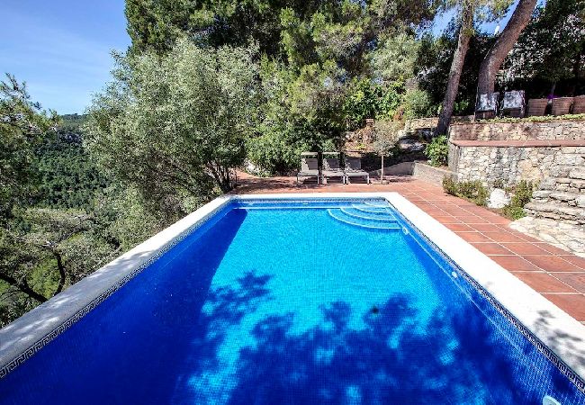 Villa in Pallejà - Majestic Villa and Views - 30km to Barcelona