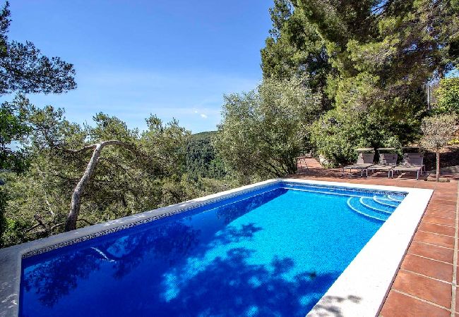 Villa in Pallejà - Majestic Villa and Views - 30km to Barcelona