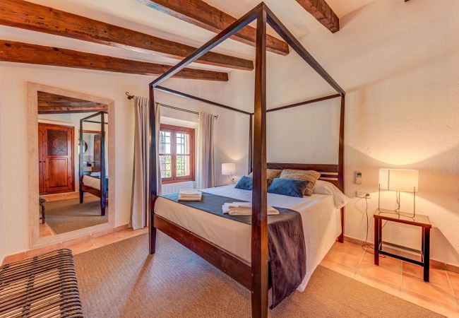 Villa in Mallorca - Spacious Villa just 6km to Mallorca’s beaches! Villa in Mallorca - Spacious Villa just 6km to Mallorca’s beaches!
