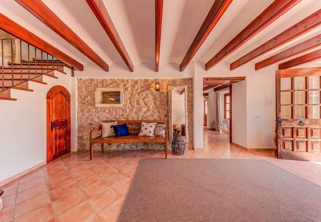 Villa in Mallorca - Spacious Villa just 6km to Mallorca’s beaches! Villa in Mallorca - Spacious Villa just 6km to Mallorca’s beaches!