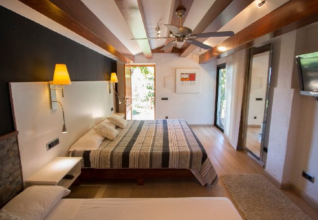 Villa in Sils - An oasis for up to 26 nature loving guests! Villa in Sils - An oasis for up to 26 nature loving guests!