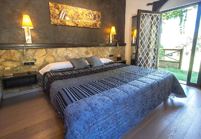 Villa in Sils - An oasis for up to 26 nature loving guests! Villa in Sils - An oasis for up to 26 nature loving guests!