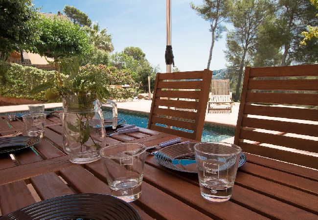 Villa in Torrelles de Llobregat - Nature & Tranquility only 25km from Barcelona  Villa in Torrelles de Llobregat - Nature & Tranquility only 25km from Barcelona