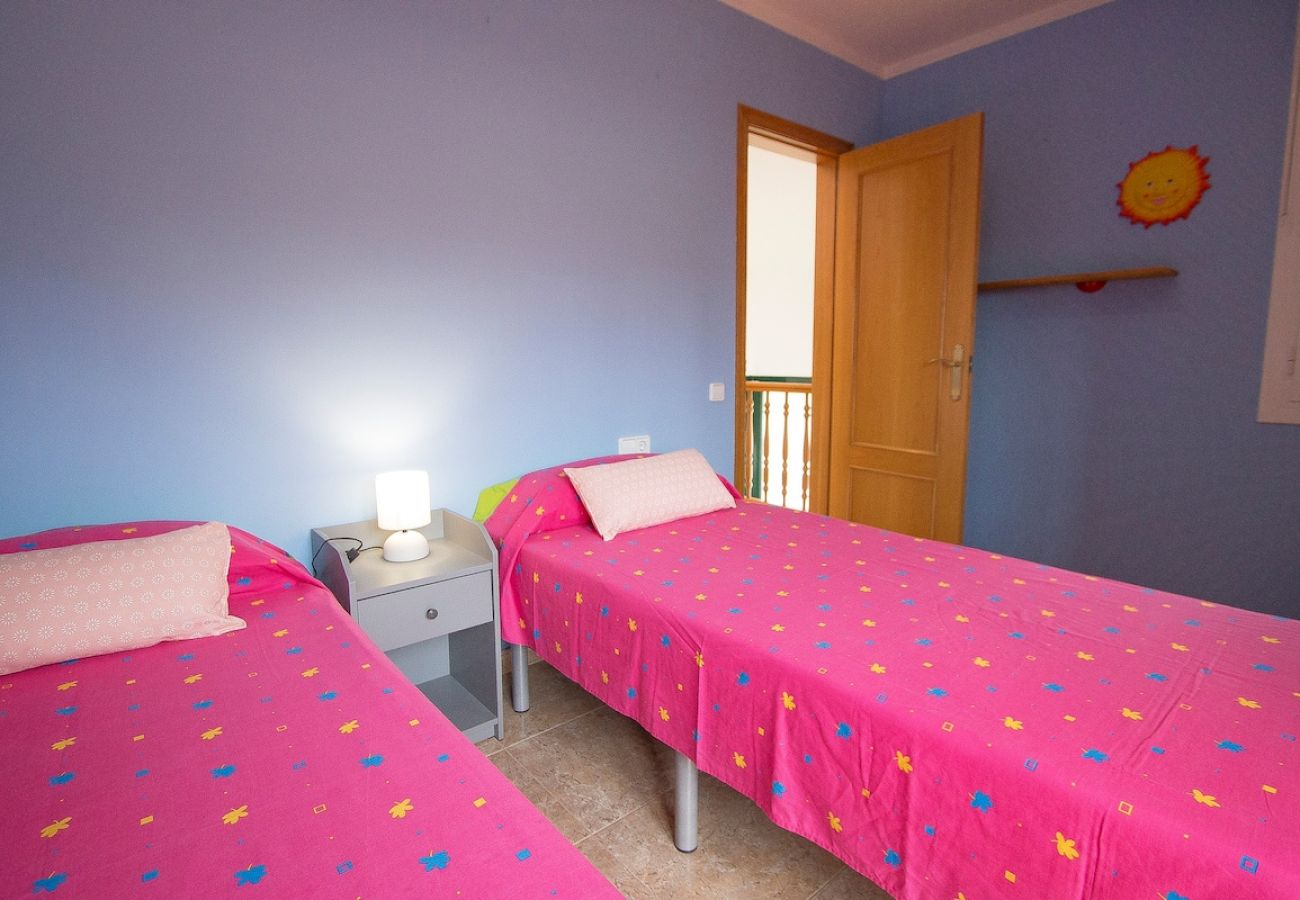 Villa in Torrelles de Llobregat - Nature & Tranquility only 25km from Barcelona 