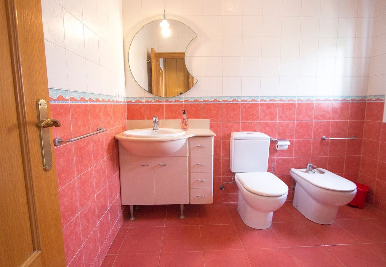 Villa in Torrelles de Llobregat - Nature & Tranquility only 25km from Barcelona 