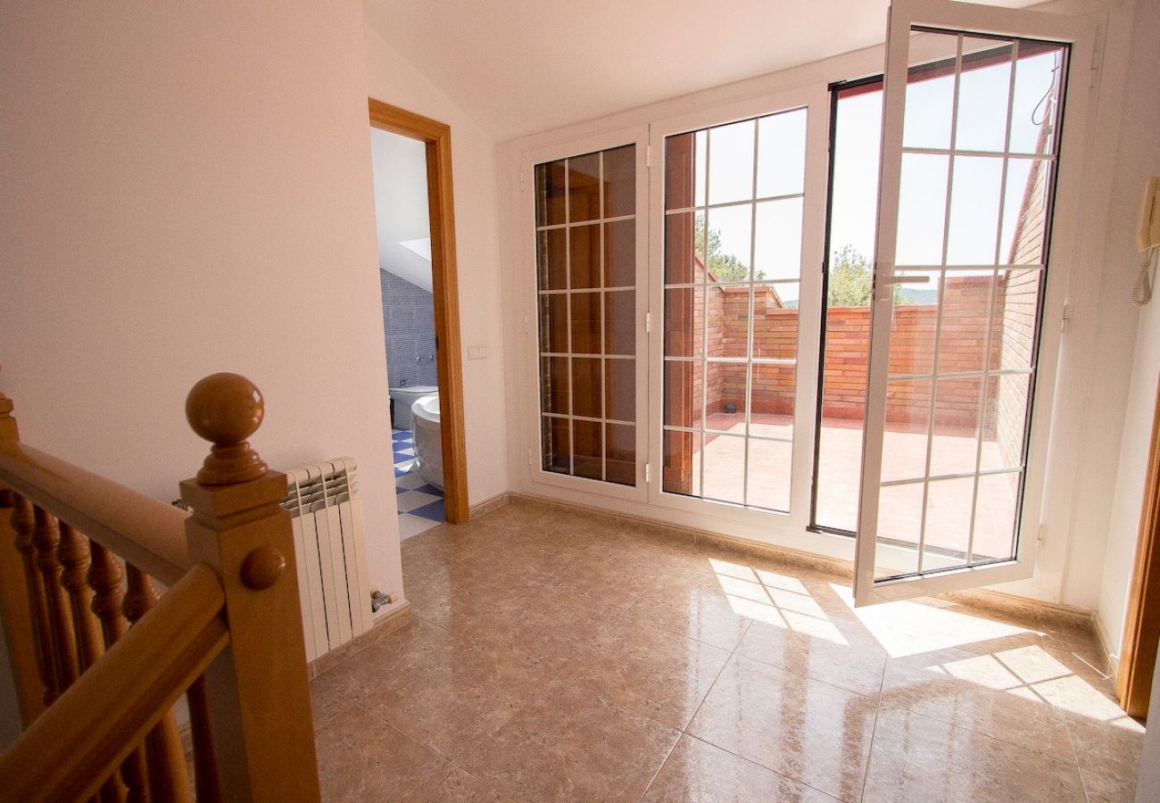 Villa in Torrelles de Llobregat - Nature & Tranquility only 25km from Barcelona 
